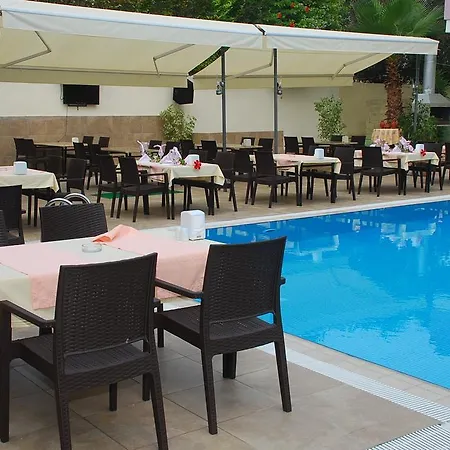Otel Ulas 3*