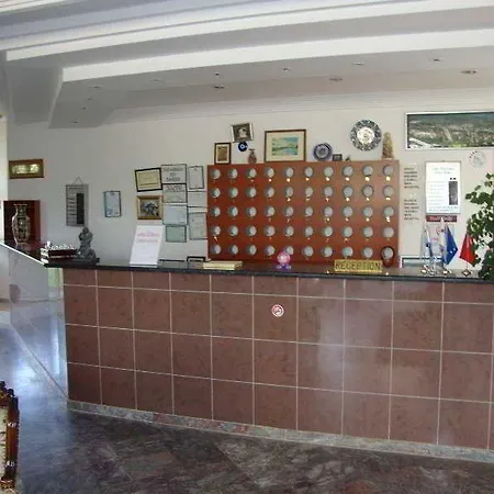Ulas Hotell