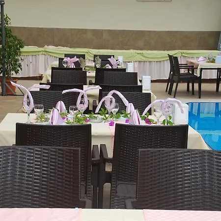Hotell Ulas Side